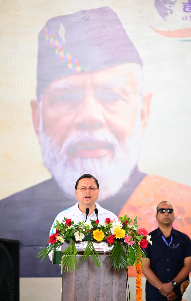 मुख्यमंत्री पुष्कर सिंह धामी  बुधवार को स्वच्छ उत्सव-2025 कार्यक्रम को संबोधित करते।