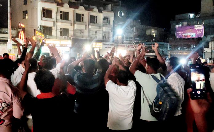 जय माता दी के नारों के बीच माता वैष्णो देवी की तीर्थयात्रा फिर से शुरू