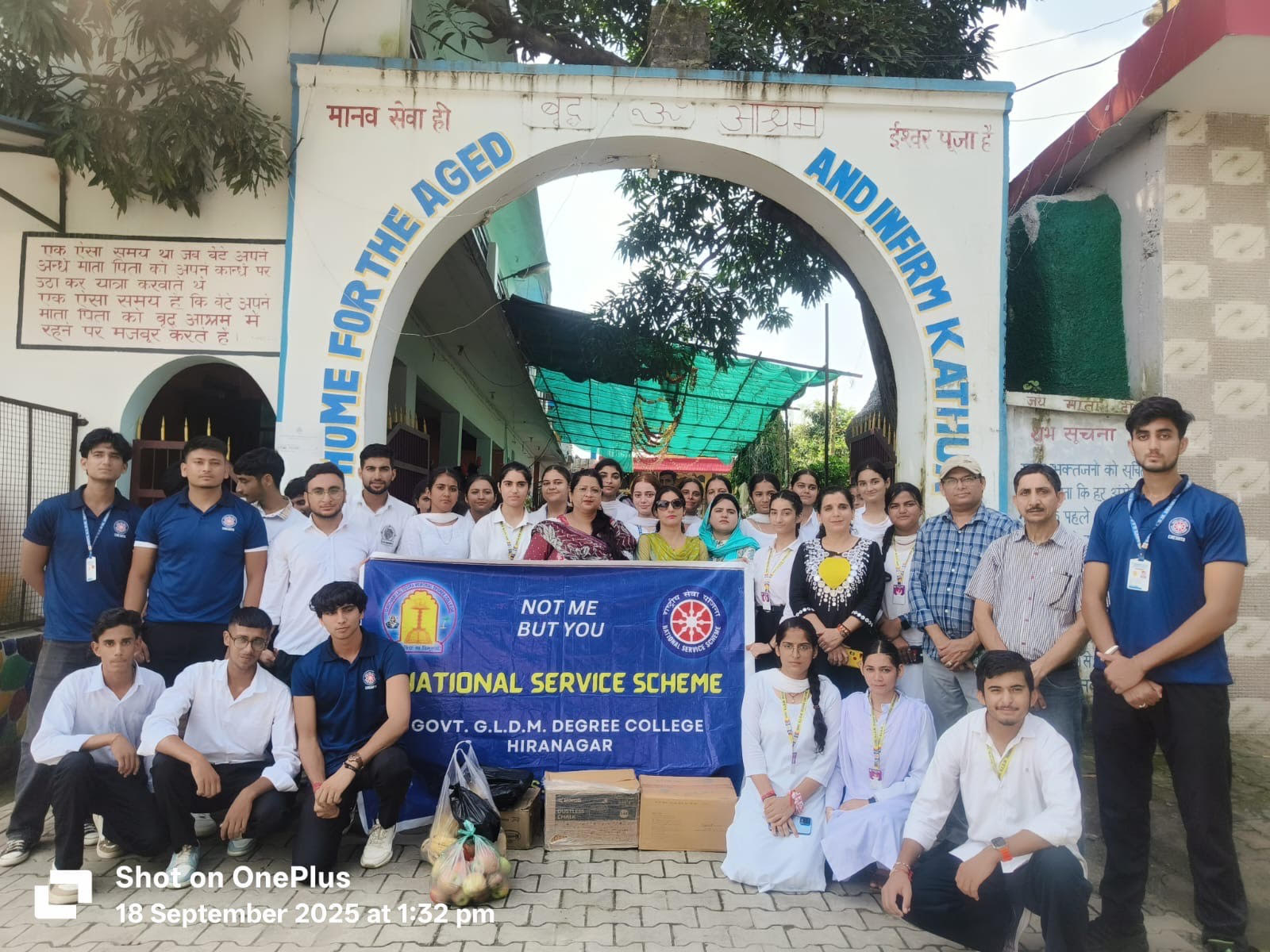 GDC Hiranagar students visited the old age home in Kathua and were impressed by the life stories of the elderly.