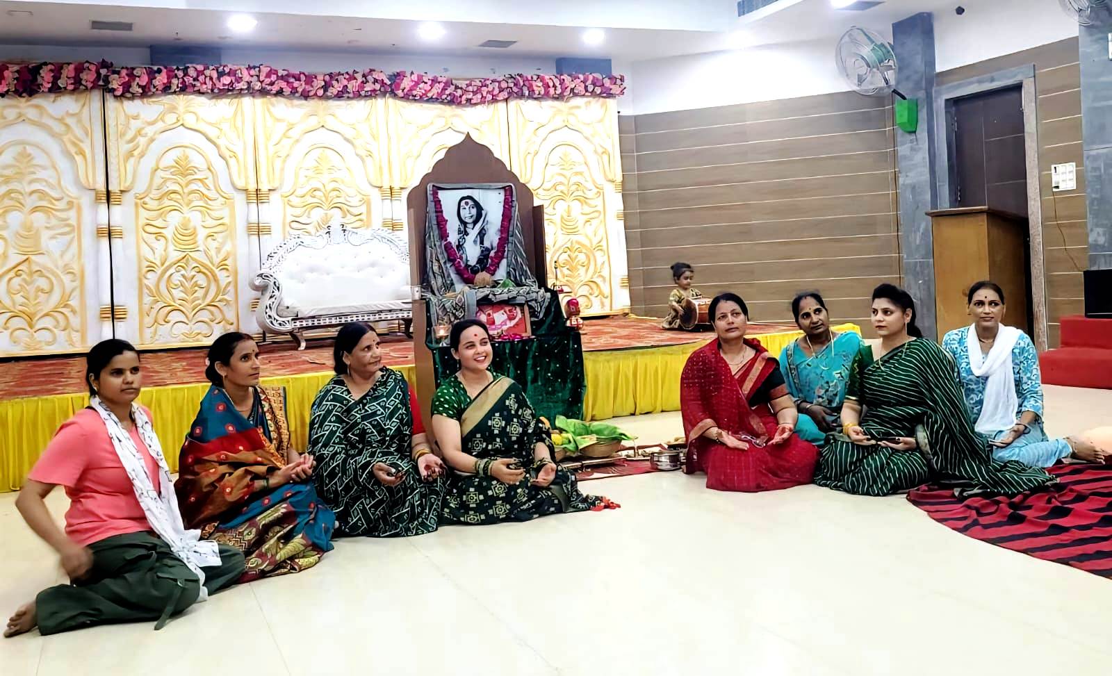 सहजयोग आत्मज्ञान की एक सहज ध्यान पद्वाति : डॉ. मीमांशा सहजयोग आत्मज्ञान की एक सहज ध्यान पद्वाति : डॉ. मीमांशा