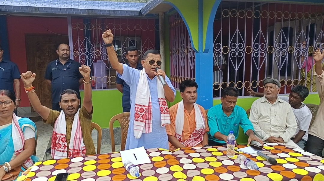 फकिराग्राम परिषदीय क्षेत्र में भाजपा के समर्थन में केबिनेट मंत्री प्रशांत फुकन का प्रचार। फकिराग्राम परिषदीय क्षेत्र में भाजपा के समर्थन में केबिनेट मंत्री प्रशांत फुकन का प्रचार।