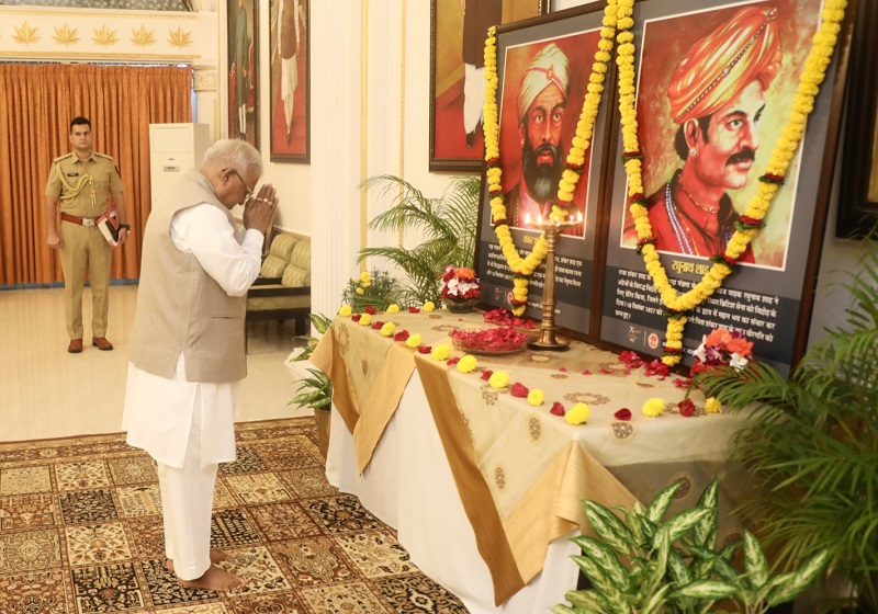 राज्यपाल मंगुभाई पटेल ने राजा शंकरशाह एवं कुंवर रघुनाथशाह के बलिदान दिवस पर किया नमन