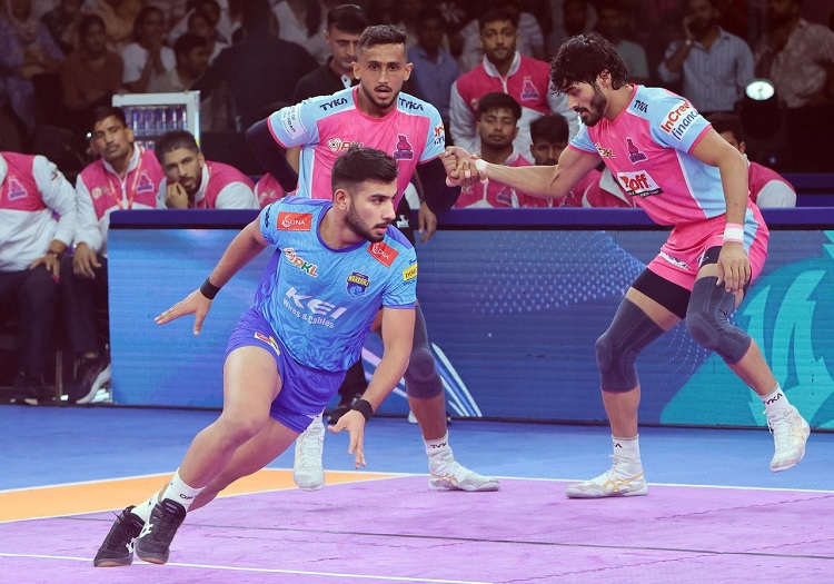 पीकेएल-12: जयपुर ने दर्ज की चौथी जीत, बंगाल को हराया पीकेएल-12: जयपुर ने दर्ज की चौथी जीत, बंगाल को हराया
