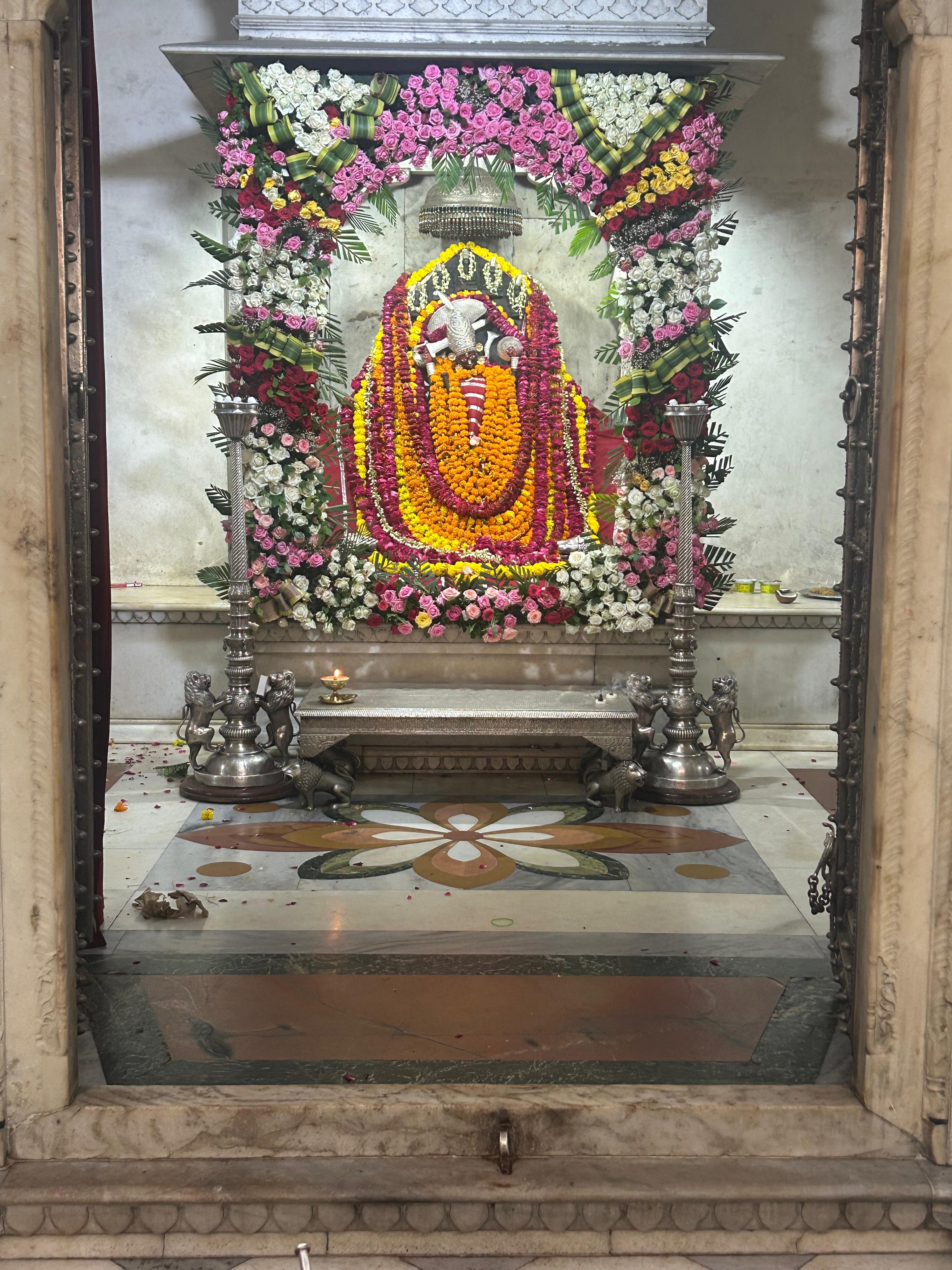 शारदीय नवरात्रि का पर्व 22 सितंबर से :आमेर शिला माता मंदिर में तैयारियां जोर-शोर से शारदीय नवरात्रि का पर्व 22 सितंबर से :आमेर शिला माता मंदिर में तैयारियां जोर-शोर से