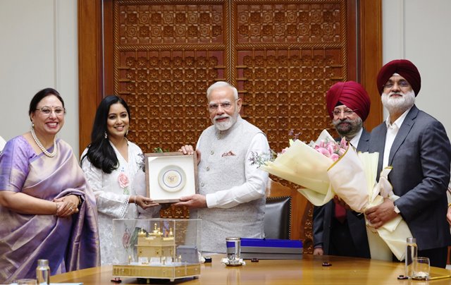 प्रधानमंत्री नरेन्द्र मोदी से मुलाकात के दौरान सिख प्रतिनिधिमंडल