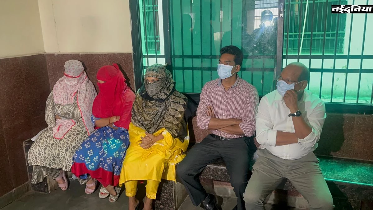 लोक सेवा आयोग की पूर्व परीक्षा नियंत्रक सहित गिरफ्तार पांच आरोपित लोक सेवा आयोग की पूर्व परीक्षा नियंत्रक सहित गिरफ्तार पांच आरोपित