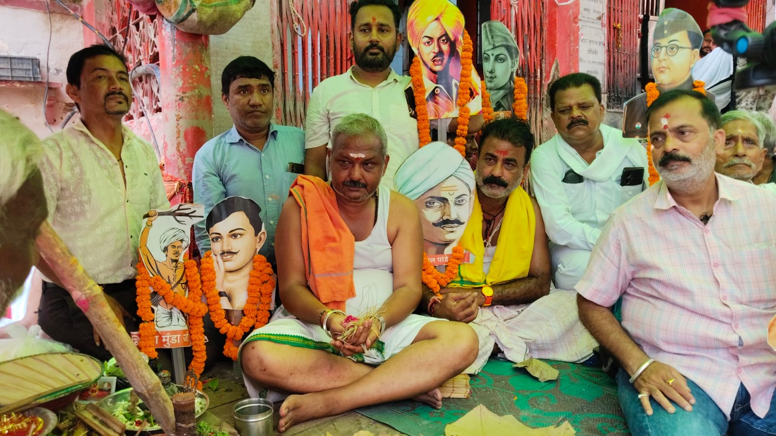 वाराणसी में क्रान्ति वीरों के लिए पिण्डदान वाराणसी में क्रान्ति वीरों के लिए पिण्डदान