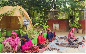 अयोध्या की दीपावली पर जगमगाएंगे जयपुर के गोमय दीपक