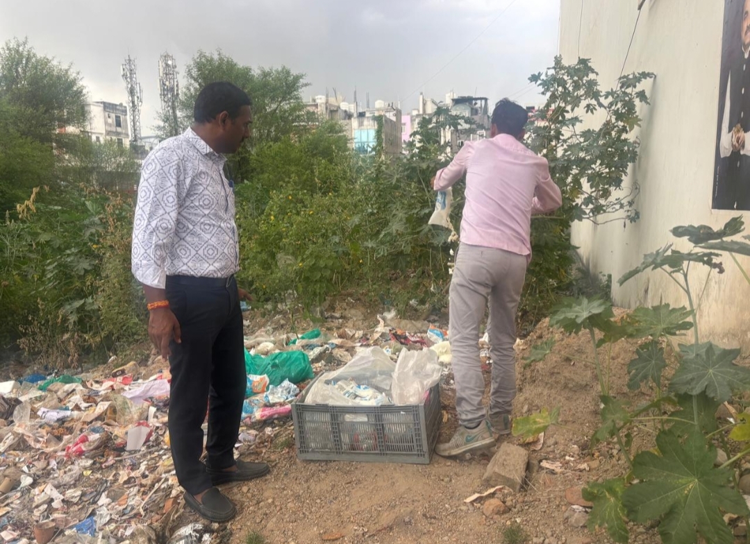 फूड सेफ्टी टीम ने रिलायंस रिटेल मार्ट पर जब्त की सौ किलो एक्सपायरी सामग्री फूड सेफ्टी टीम ने रिलायंस रिटेल मार्ट पर जब्त की सौ किलो एक्सपायरी सामग्री