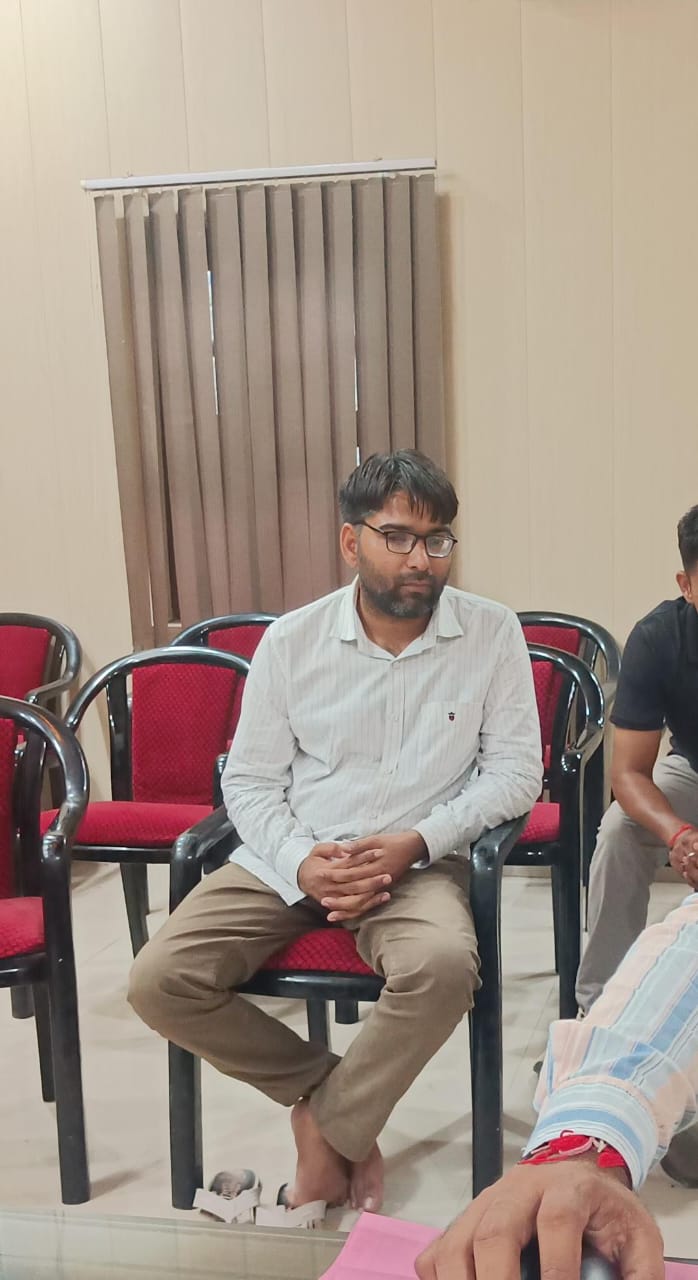तहसीलदार अस्सी हजार रुपये की रिश्वत लेते गिरफ्तार तहसीलदार अस्सी हजार रुपये की रिश्वत लेते गिरफ्तार