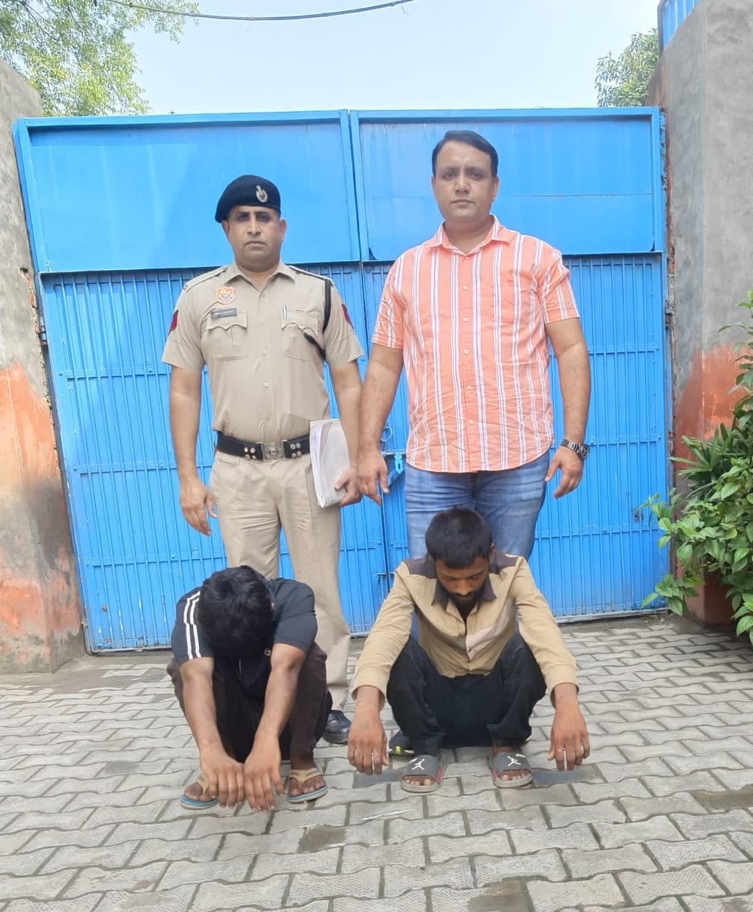 पुलिस हिरासत में चोरी करने वाले आरोपी