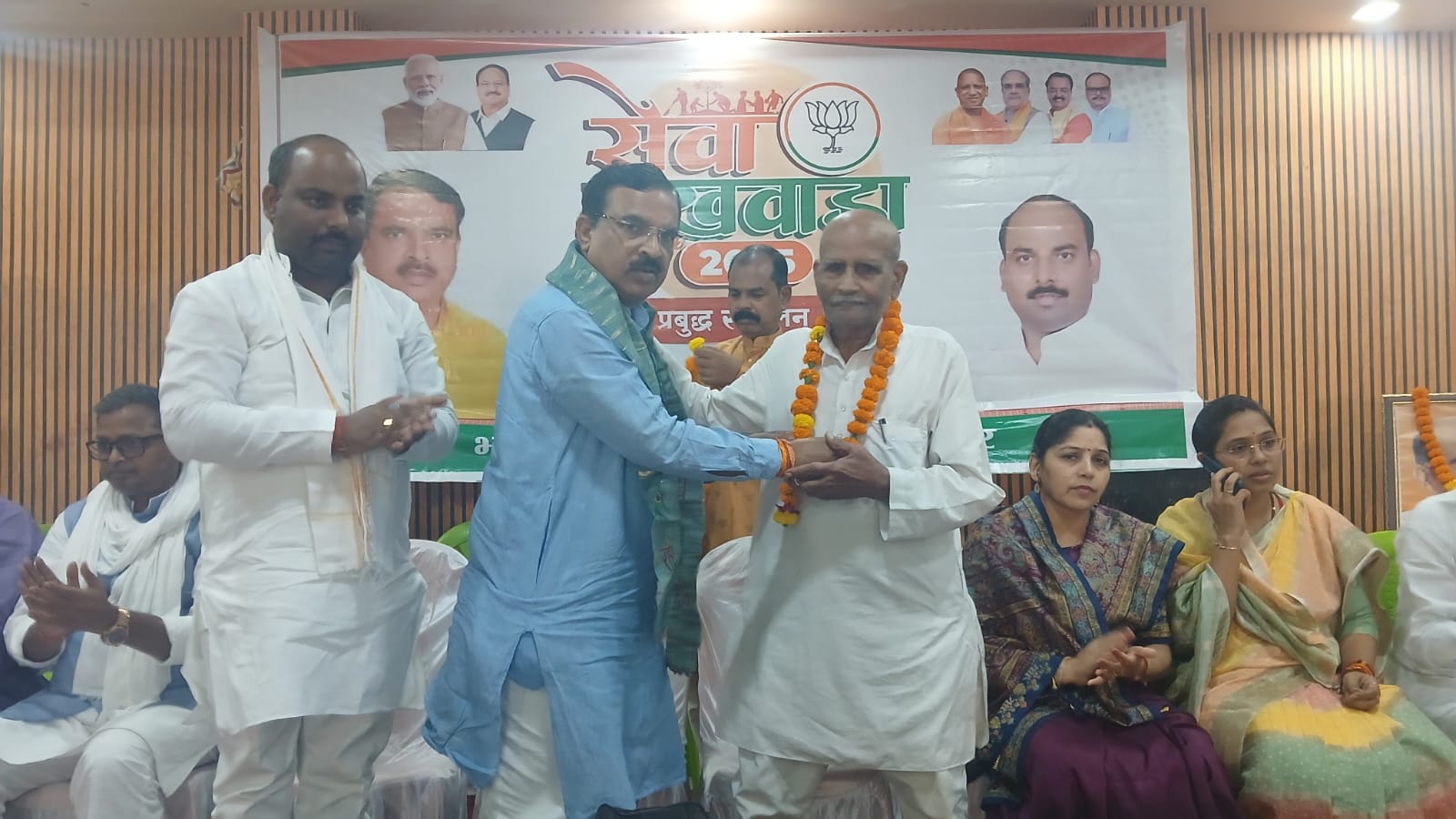 मोदी सरकार से पहले पाकिस्तान लगता था भारीः प्रकाशपाल