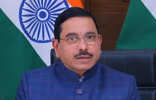केंद्रीय उपभोक्ता, खाद्य एवं सार्वजनिक वितरण मंत्री प्रल्हाद जोशी का फाइल फोटो केंद्रीय उपभोक्ता, खाद्य एवं सार्वजनिक वितरण मंत्री प्रल्हाद जोशी का फाइल फोटो