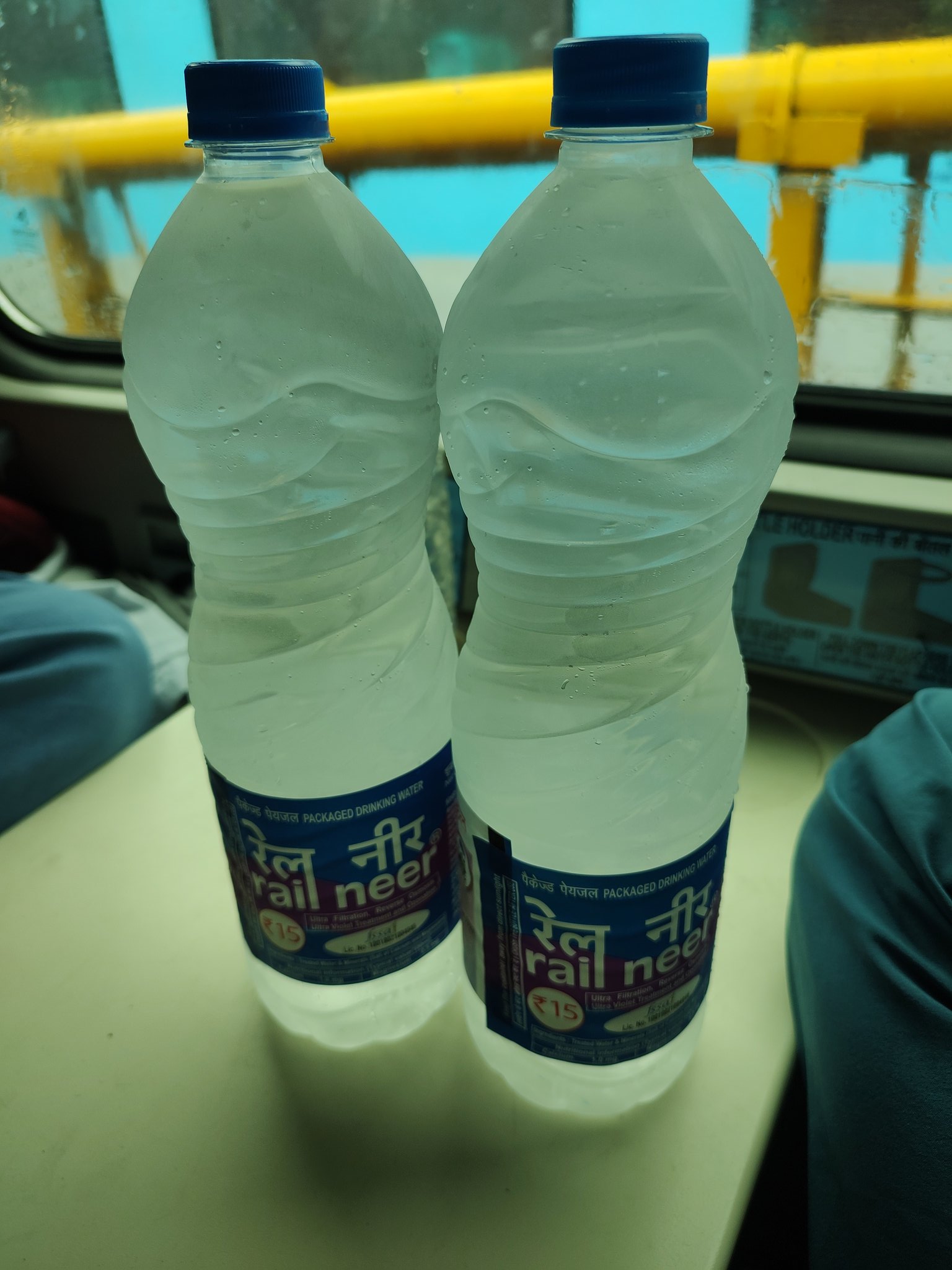 रेल नीर पानी की बोतल (फाइल फोटो) रेल नीर पानी की बोतल (फाइल फोटो)