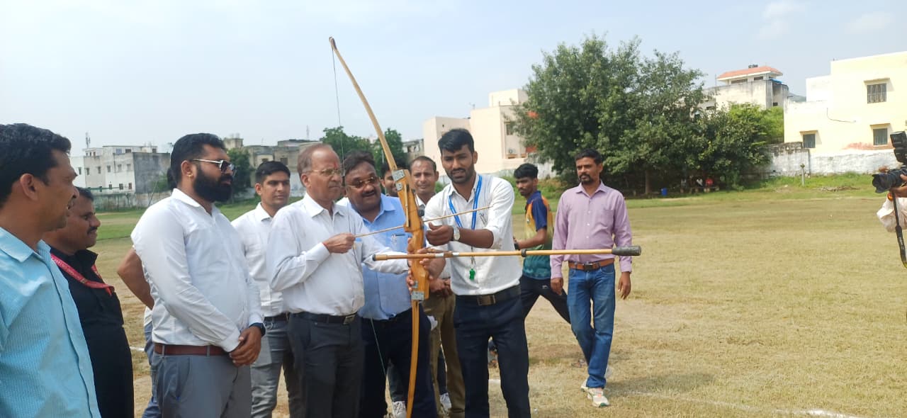 खिलाड़ी अर्जुन की तरह लक्ष्य साधें – प्रो. अग्रवाल खिलाड़ी अर्जुन की तरह लक्ष्य साधें – प्रो. अग्रवाल