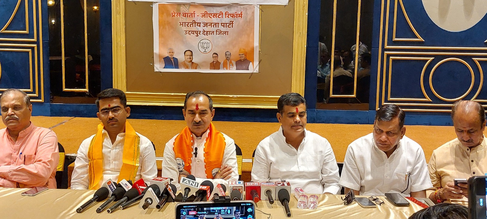 समाज तोड़ने वाली राजनीति स्वीकार्य नहीं: बीजेपी प्रदेशाध्यक्ष राठौड़