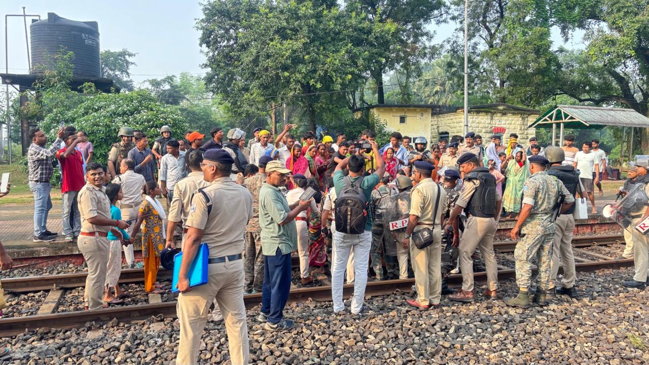 धनबाद रेलवे स्टेशन की तस्वीर