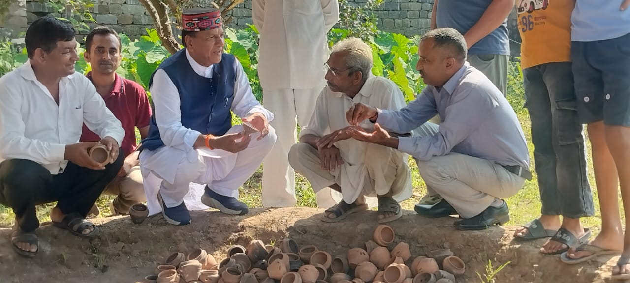 मिट्टी के बर्तन बनाने की कला हमारी सांस्कृतिक विरासत- डॉ. बिंदल