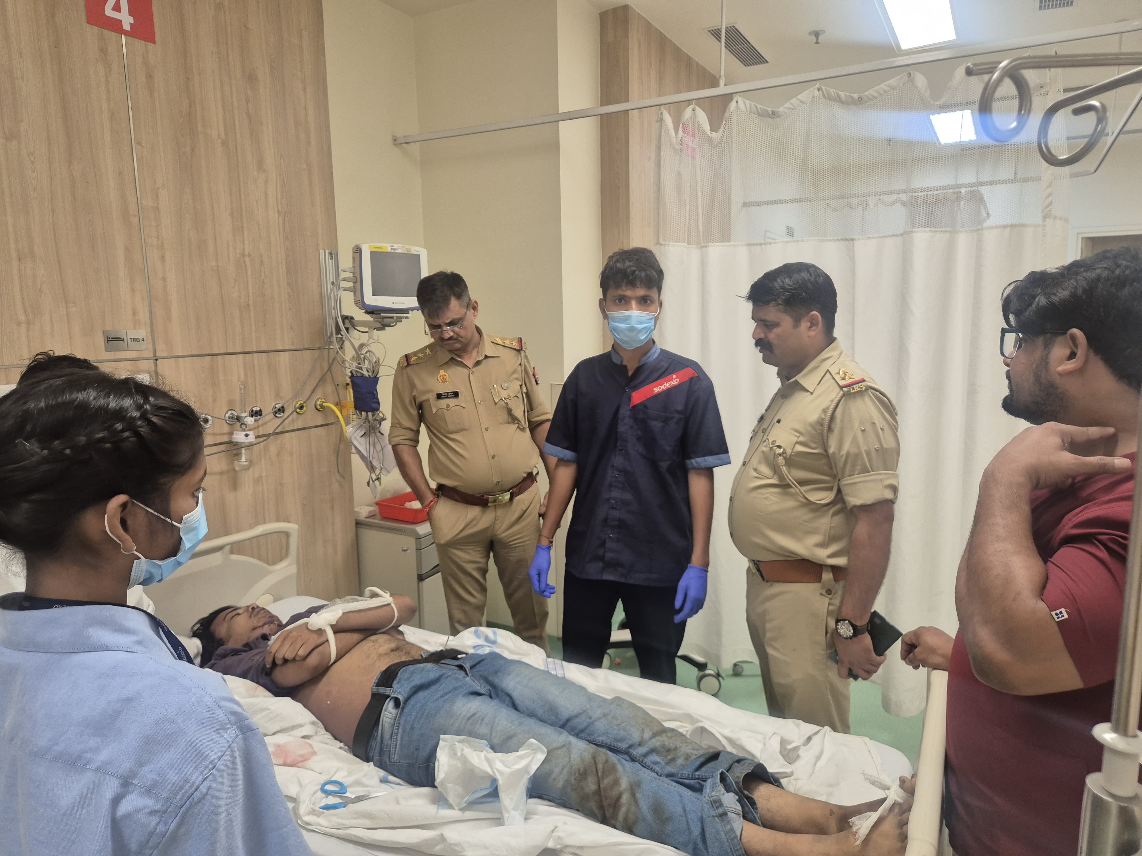 भीषण सड़क हादसे में बीटेक के तीन छात्रों की हुई मौत