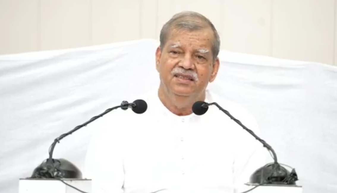 संत मदुपरमहंस का राँजड़ी प्रवचन : मानव को फिर से एकाग्रता और आत्म-निरपेक्षता की ओर लौटने का आह्वान