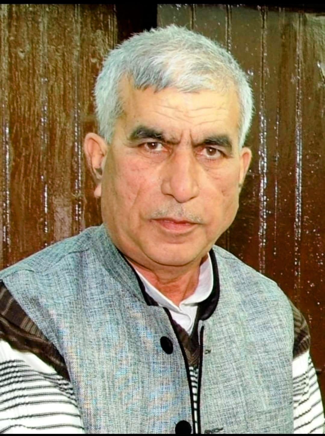 जिला उपाध्यक्ष बनाए गए ईश्वर लोरा।