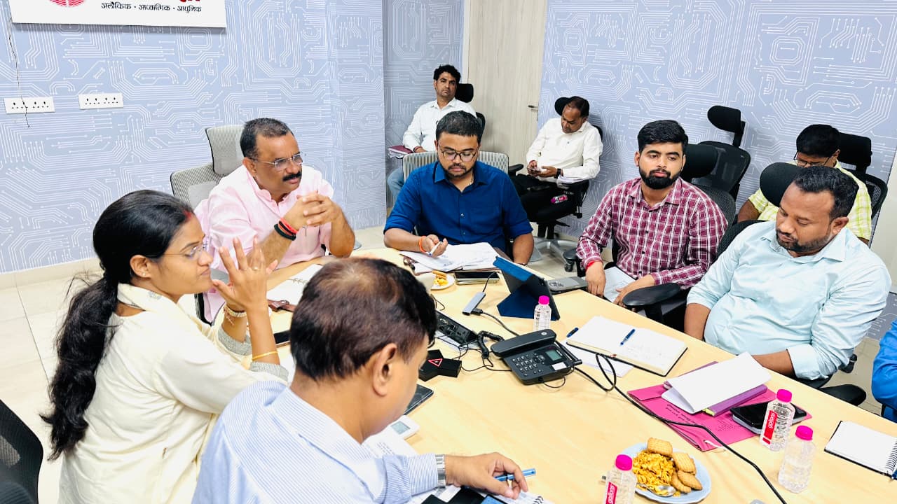 महापौर की  समीक्षा बैठक