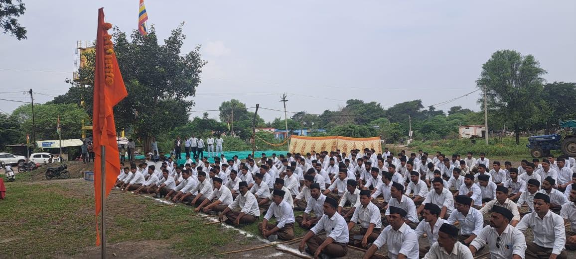 संघ के शताब्दी वर्ष पर निकले पथ संचलनो में गूंजा राष्ट्र प्रथम का स्वर