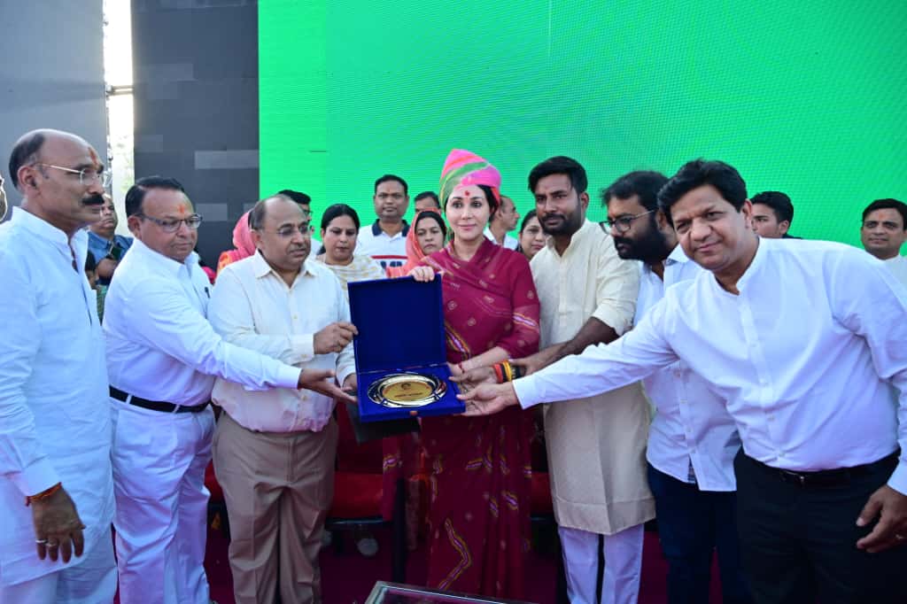 उपमुख्यमंत्री दीया कुमारी ने विद्याधर नगर दशहरा मेले का किया उद्घाटन