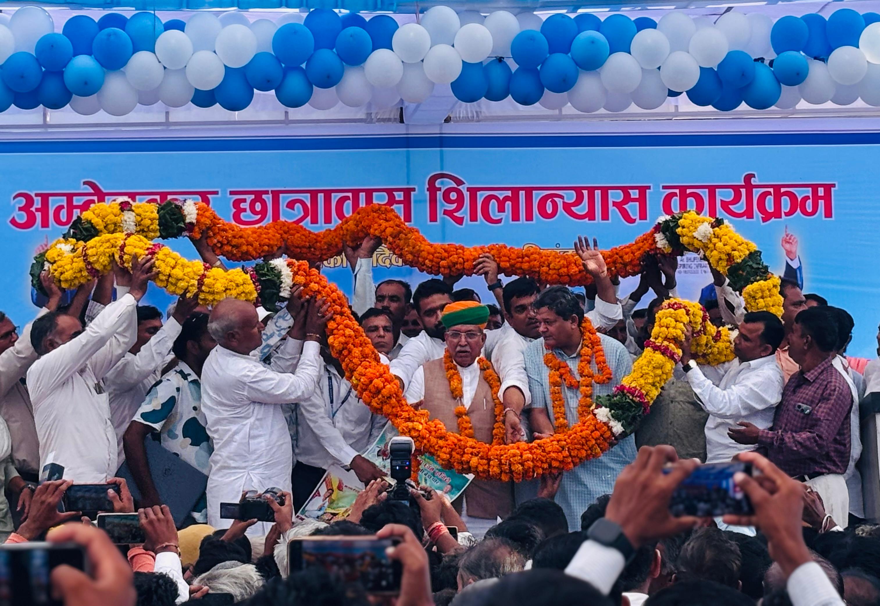 बाबा ने संविधान बनाकर देश का मान बढ़ाया : केन्द्रीय मंत्री अर्जुन राम मेघवाल