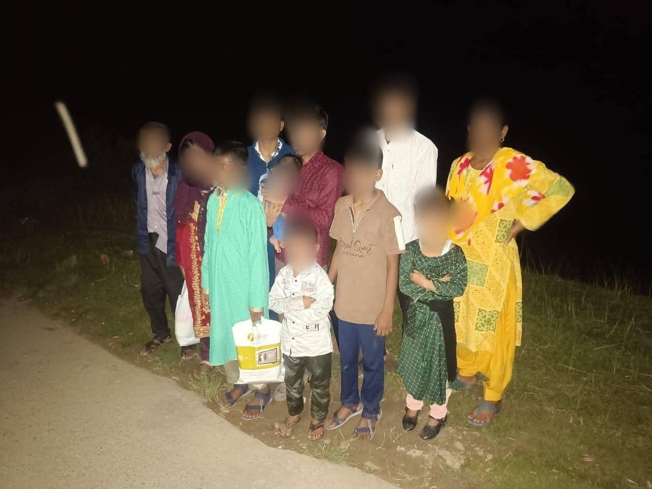37 बांग्लादेशी पकड़े गए