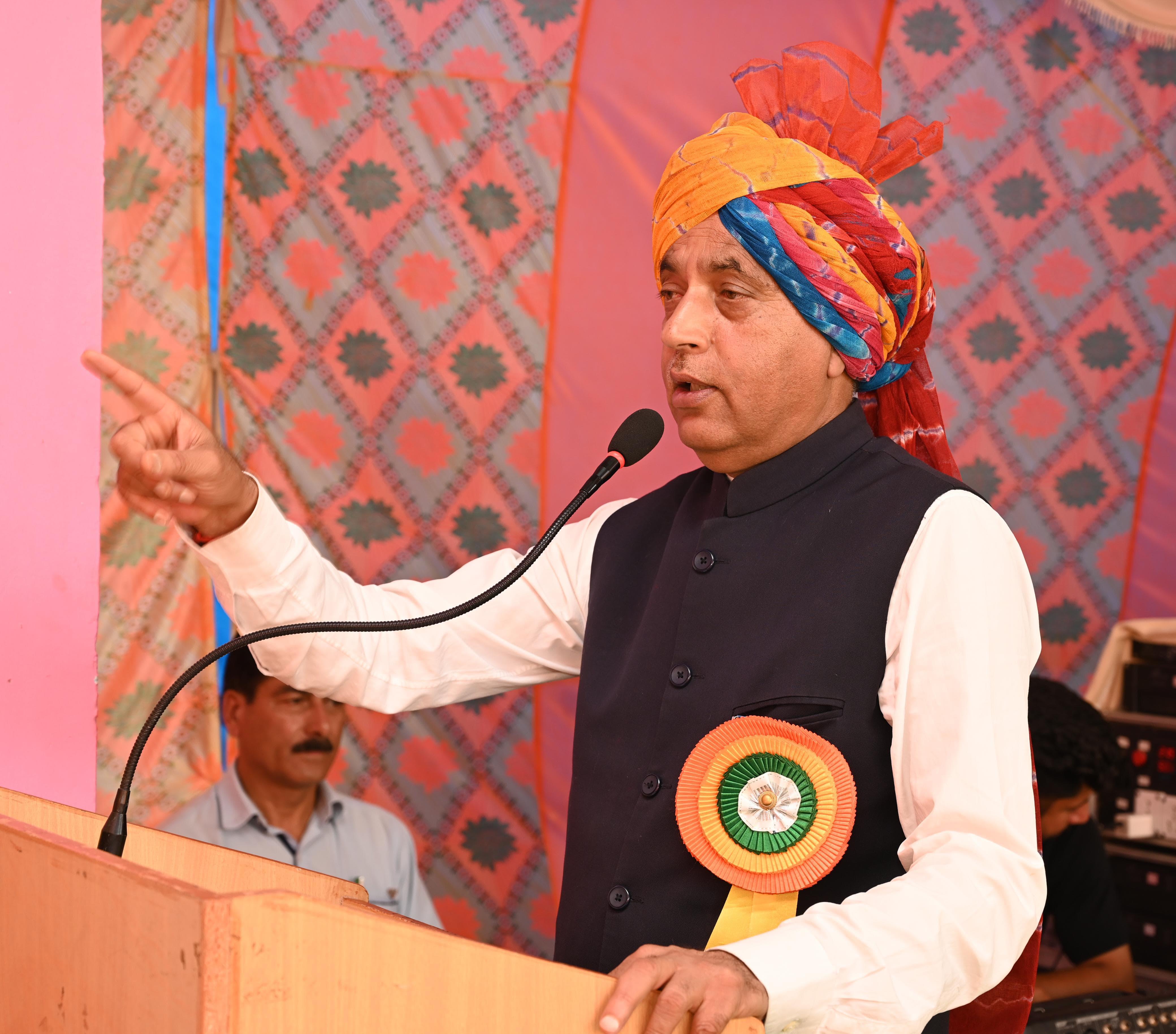 खयोड़ मेले में संबोधित करते हुए।