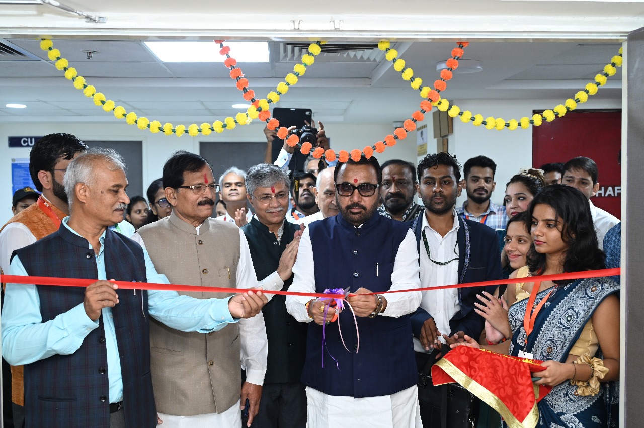 गोवा में  आयुर्वेद दिवस समारोह का उद्घाटन करते हुए आयुष मंत्री प्रतापराव जाधव