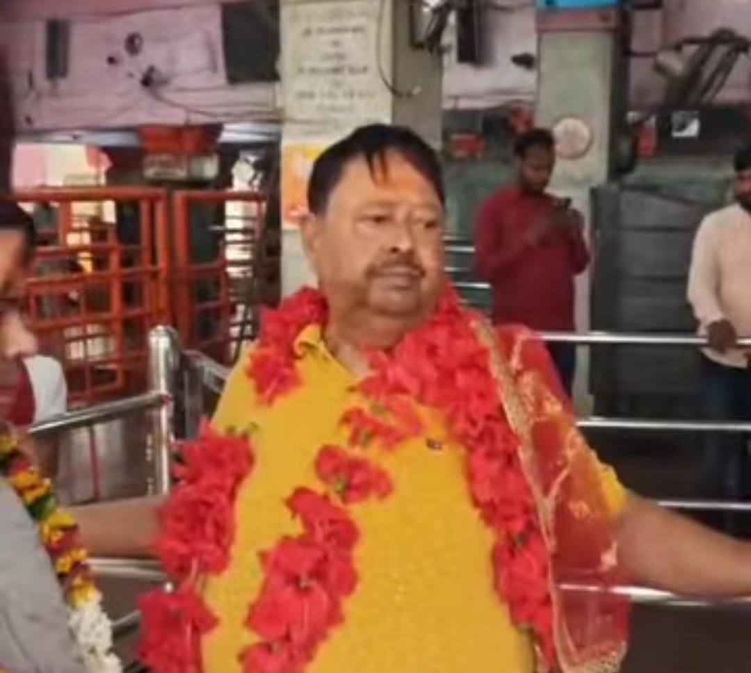 श्रद्धालु केबी लाल श्रीवास्तव