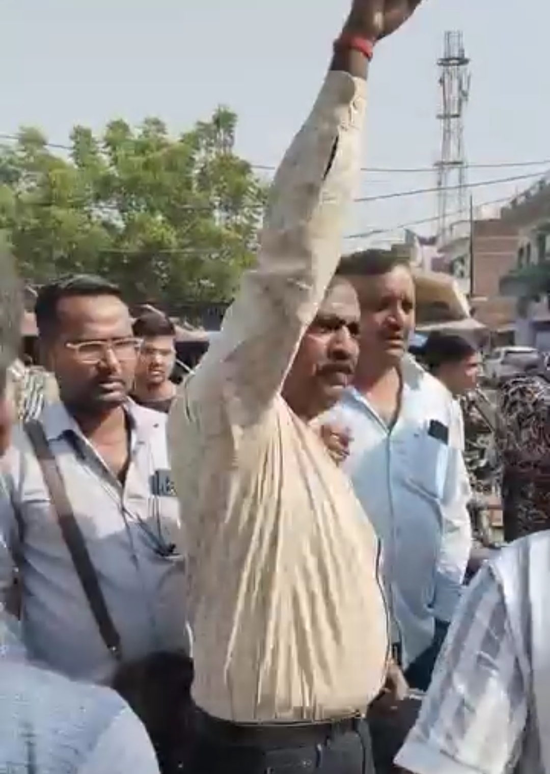 एआरएम के साथ विवाद