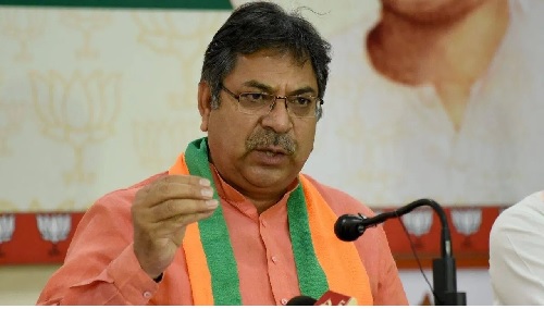 गहलोत सिर्फ अखबारों में स्वयं को और अपनी पार्टी को सुखियों में रखने का कर रहे है प्रयास: सतीश पूनिया गहलोत सिर्फ अखबारों में स्वयं को और अपनी पार्टी को सुखियों में रखने का कर रहे है प्रयास: सतीश पूनिया