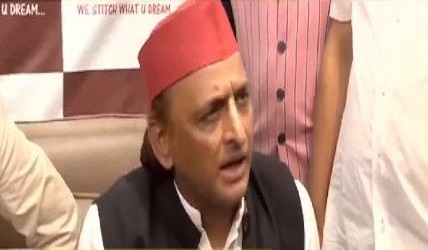 सपा के राष्ट्रीय अध्यक्ष एवं पूर्व मुख्यमंत्री अखिलेश यादव सपा के राष्ट्रीय अध्यक्ष एवं पूर्व मुख्यमंत्री अखिलेश यादव