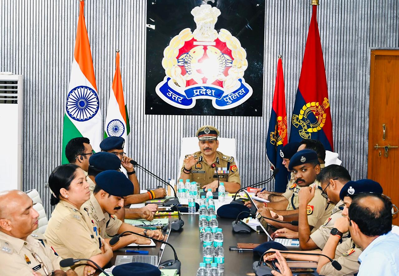 पुलिस कमिश्नर की बेठक