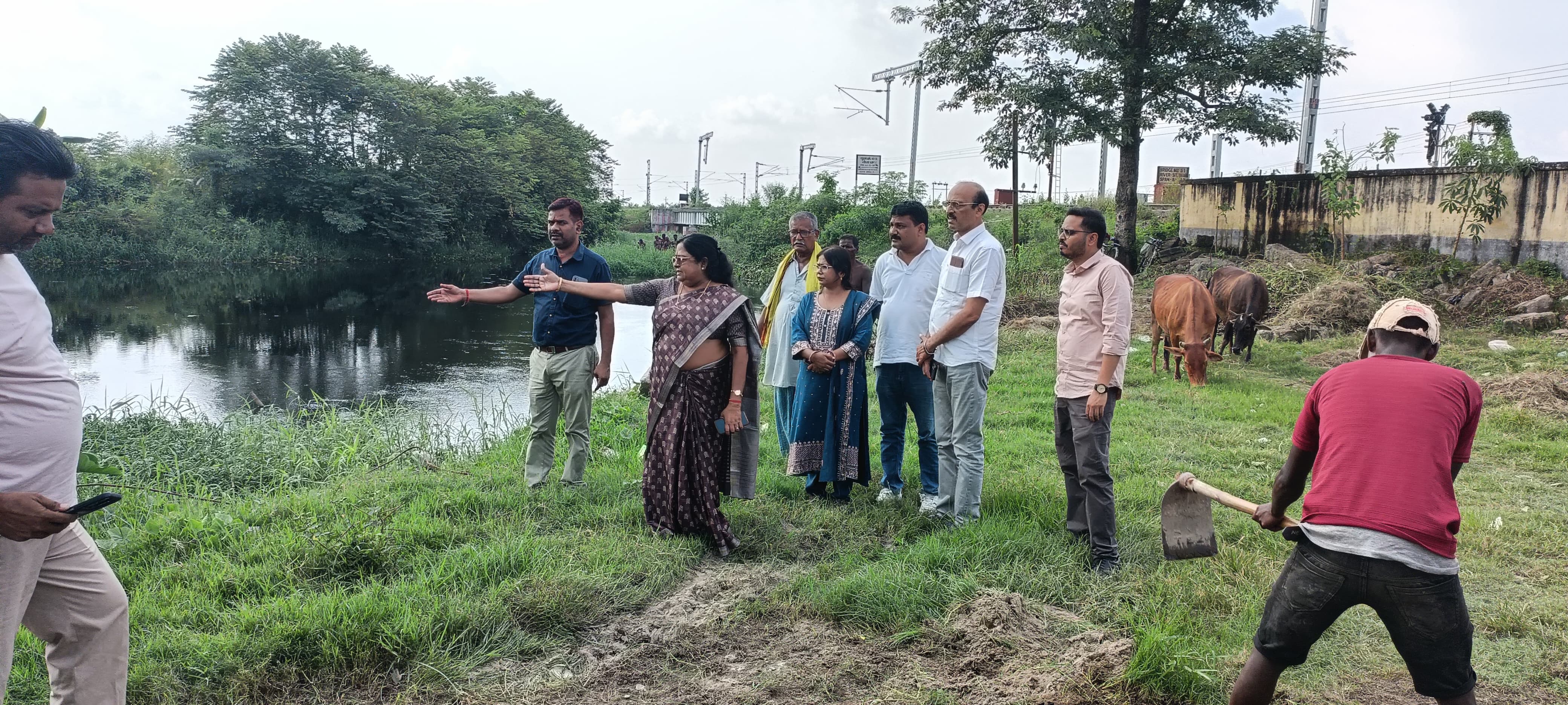 अररिया फोटो:विसर्जन स्थल का निरीक्षण