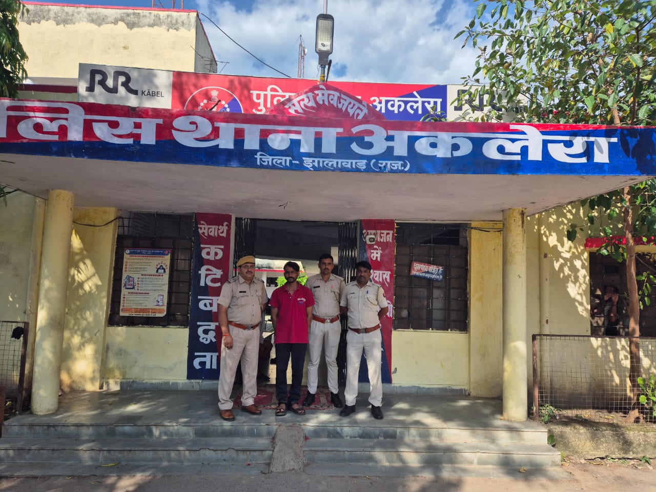 नकली नोटों के रैकेट का पर्दाफाश:  पुलिस ने दस हजार के इनामी अपराधी को गुजरात से दबोचा