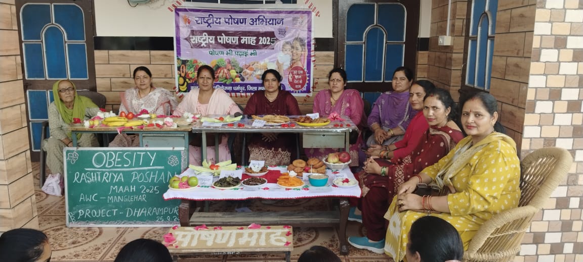 मोटापे पर आयोजित जागरूकता शिविर के दौरान।