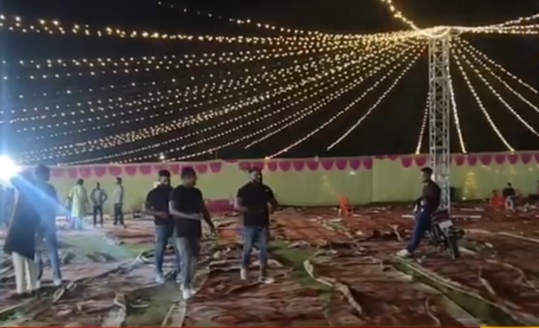 डांडिया नाइट में खूनी संघर्ष, दो युवक चापड़ से घायल