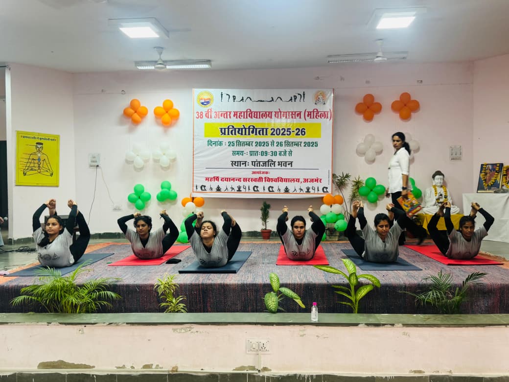 योगासन महिला प्रतियोगिता में मदस विश्वविद्यालय विजेता