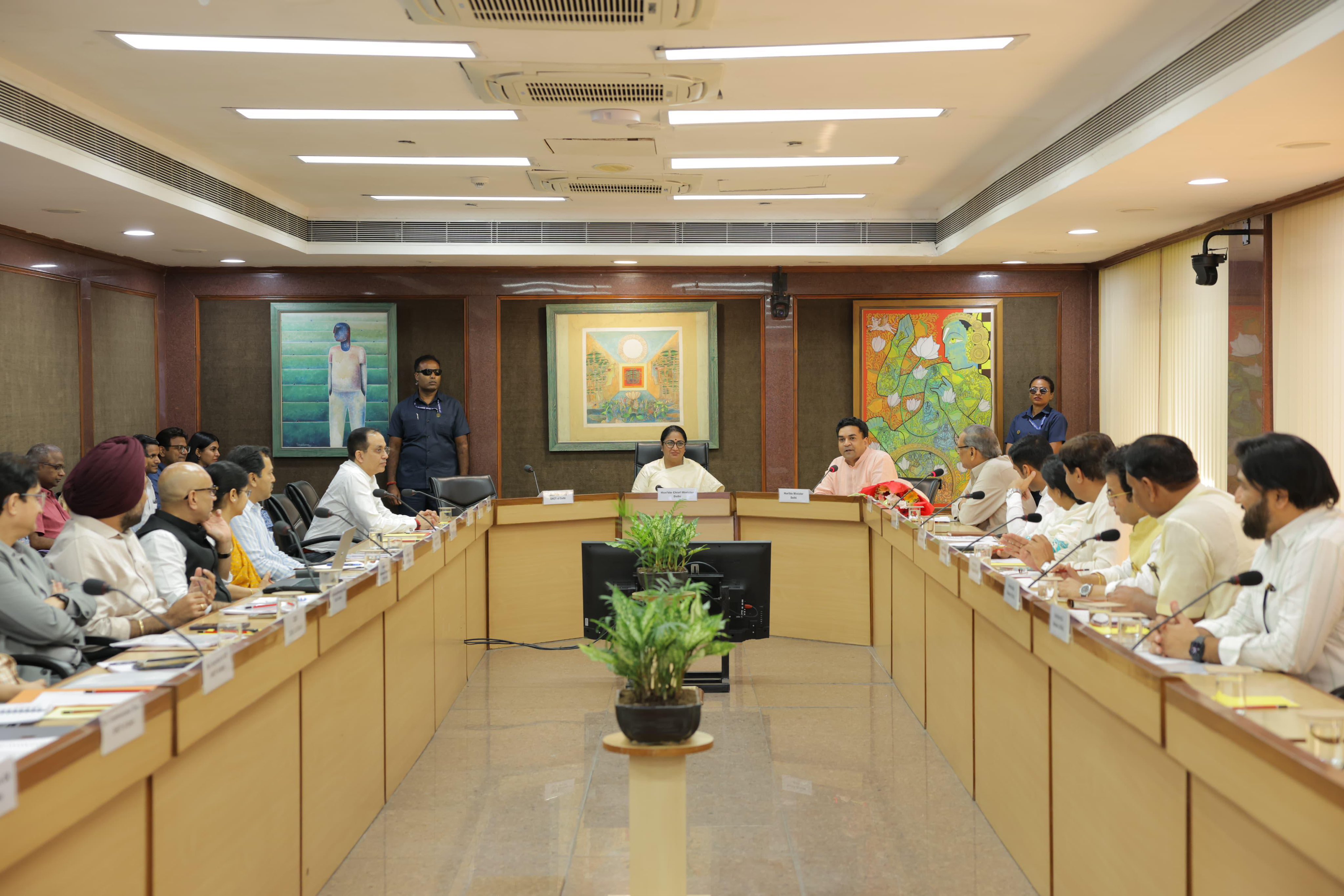 दिल्ली सचिवालय में ग्रामीण विकास बोर्ड की समीक्षा बैठक मुख्यमंत्री रेखा गुप्ता