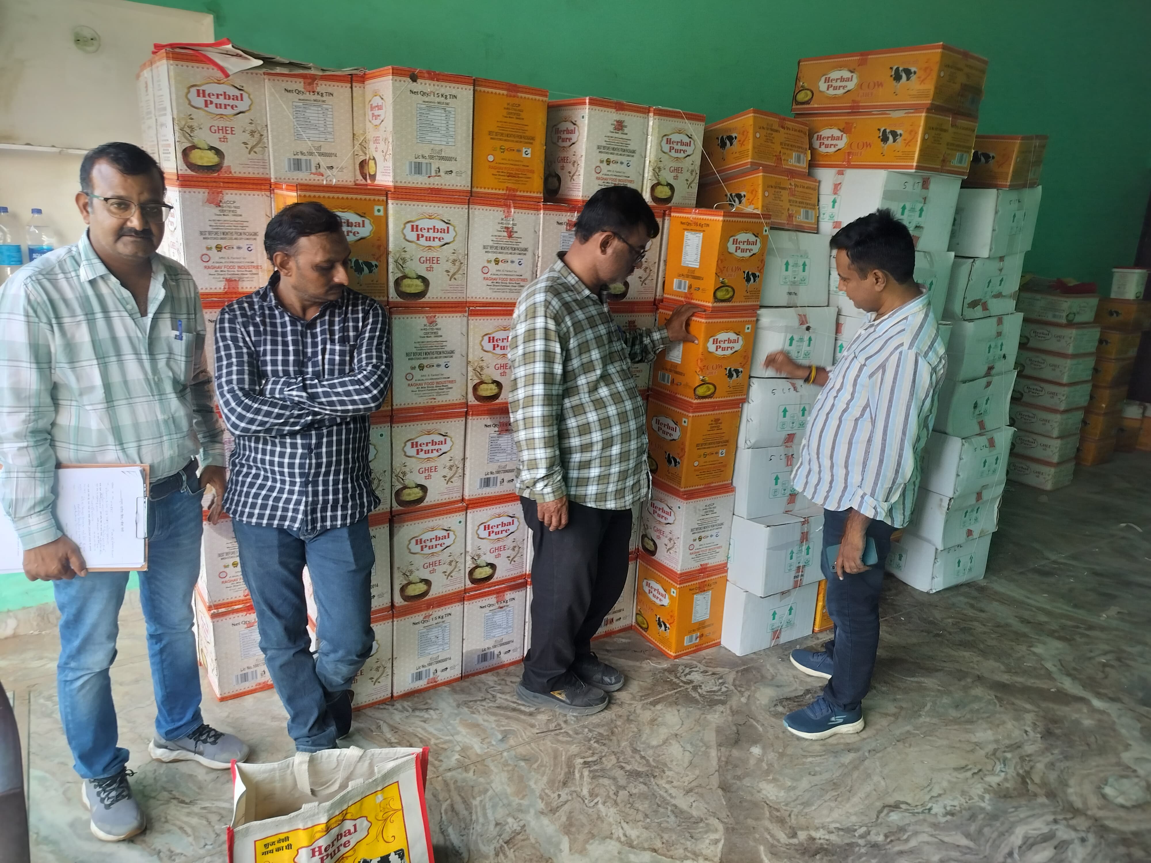 खाद्य सुरक्षा टीम ने किया 3 हजार 775 लीटर मिलावटी घी सीज़