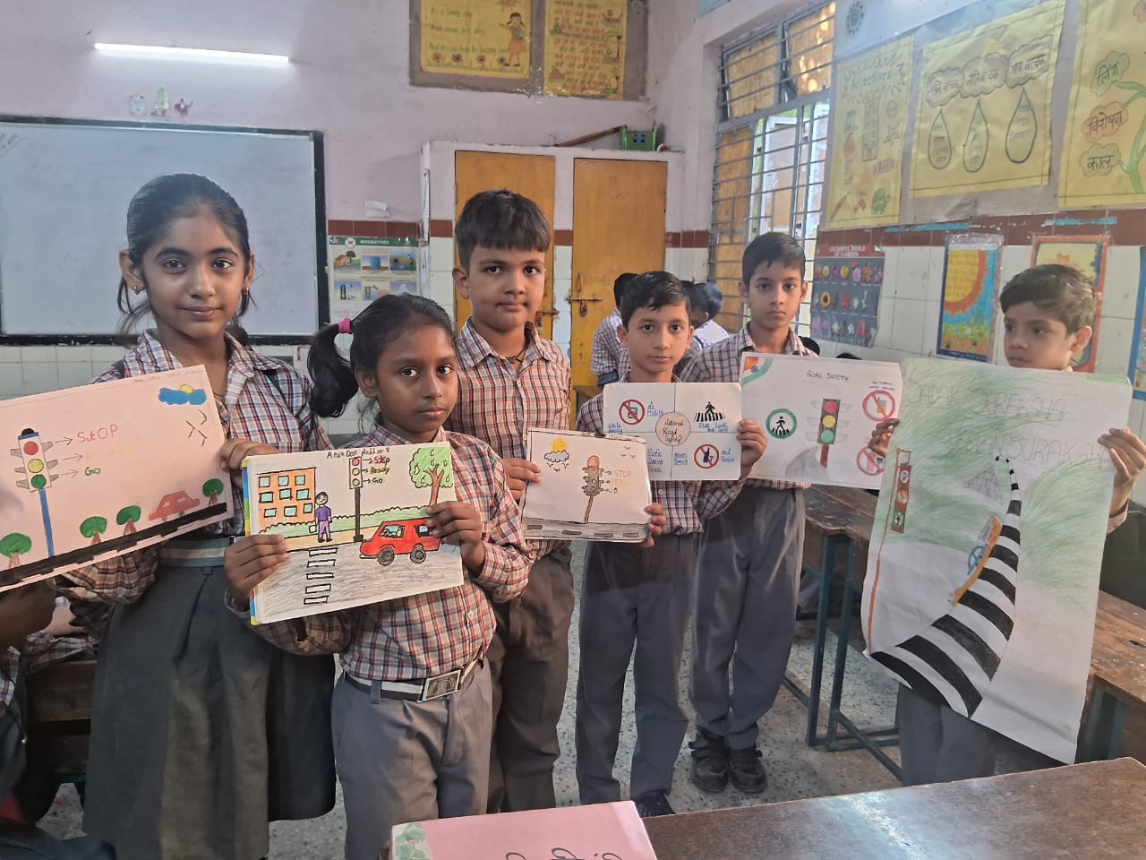 दिल्ली नगर निगम के विद्यार्थी