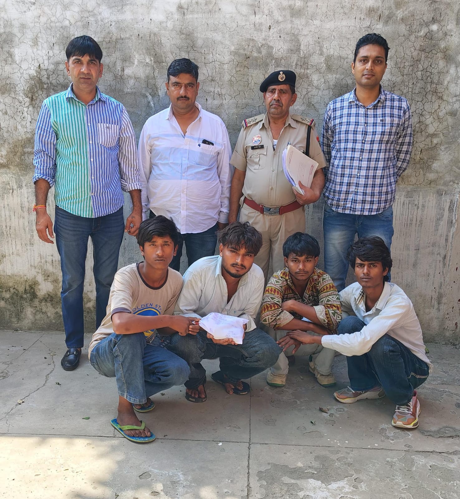 पानीपत पुलिस की गिरफ्तार में नशा तस्कर