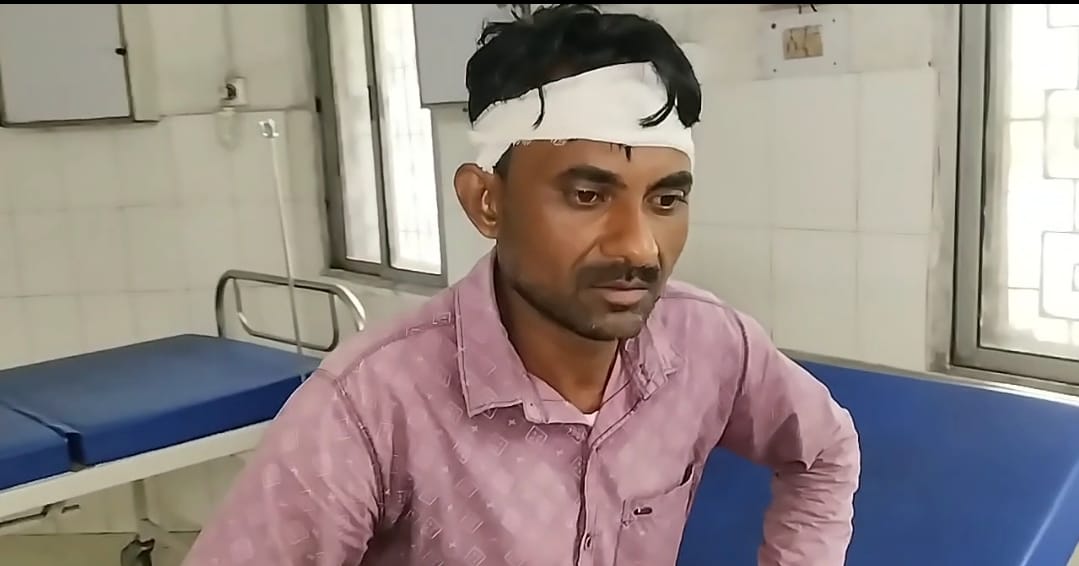 घायल सुरक्षा अधिकारी