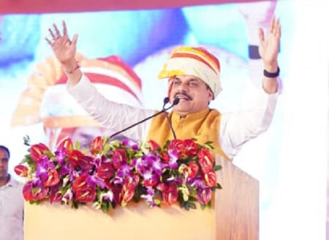 जैसीनगर में पं. दीनदयाल उपाध्याय की जयंती पर आयोजित मुख्यमंत्री अन्न सेवा जागरूकता कार्यक्रम समारोह