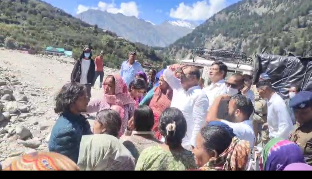 नेता प्रतिपक्ष यशपाल आर्य ने आपदाग्रस्त धराली का दौरा करते हुए