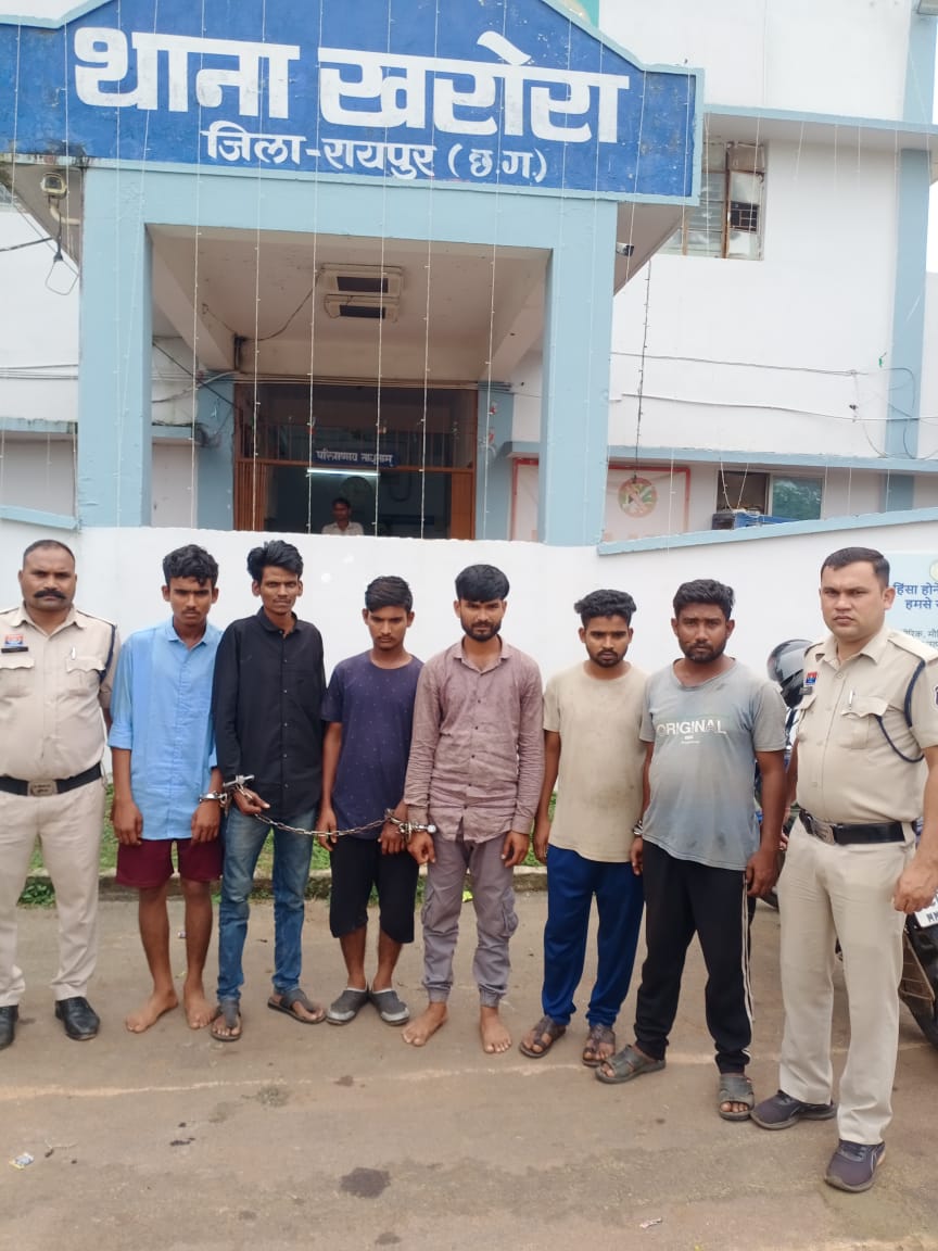 बकरा-बकरी की चोरी के आरोपित गिरफ्तार बकरा-बकरी की चोरी के आरोपित गिरफ्तार